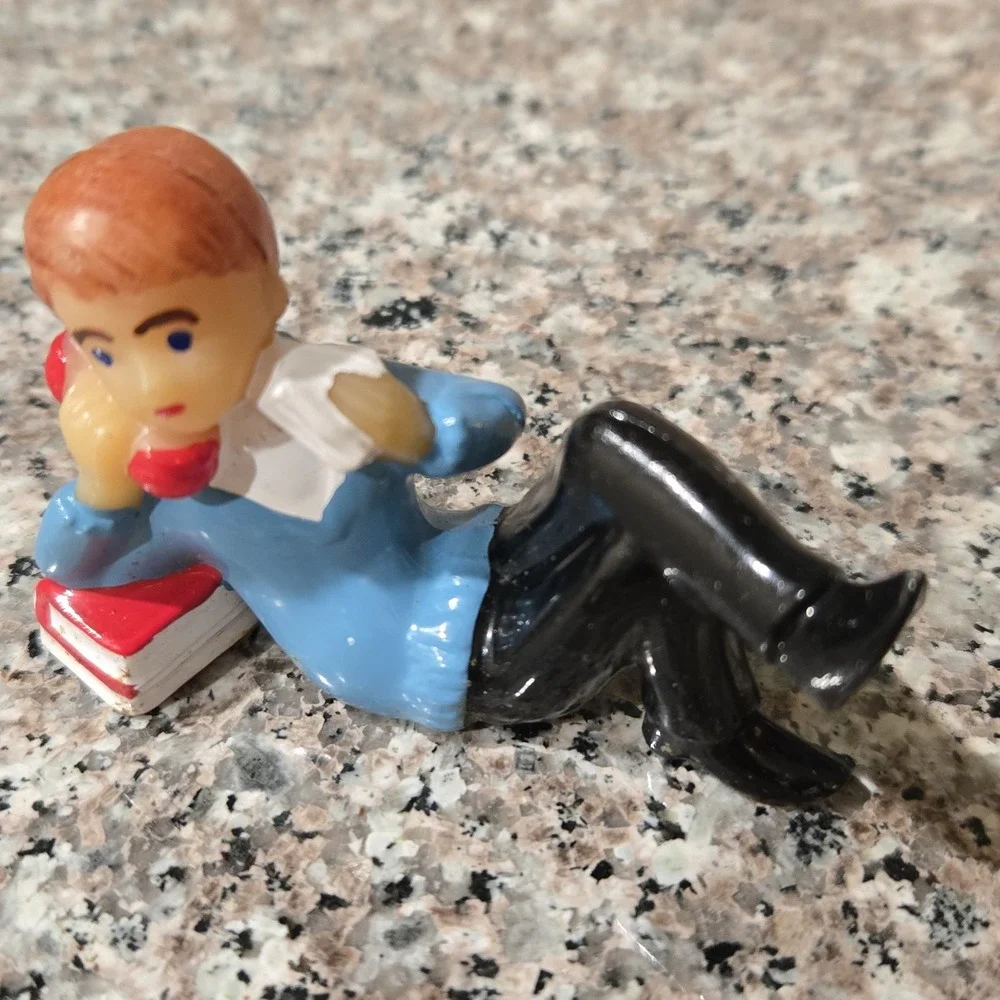 Vintage Set Of 5 WILTON‎ CAKE TOPPERS 1960's Teenage 2 Boys 3 Girls on Phone